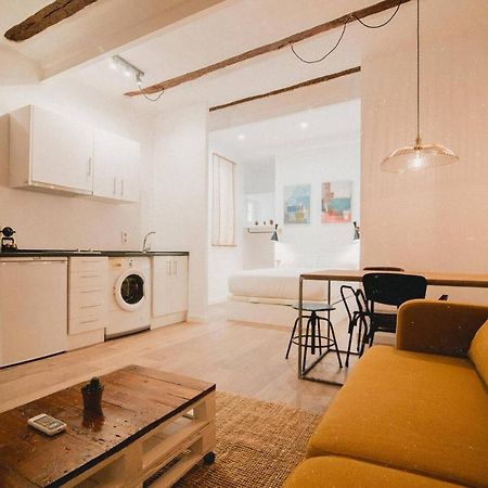 Charming Design Apartment Reina Sofia Madrid Exterior photo